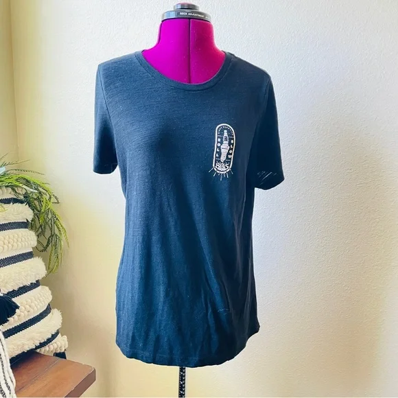 805 Women’s Roll Slow Tee Size M - NWOT - Picture 3 of 4